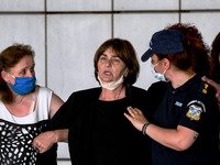 Στο ιατρείο η μητέρα της Ελένης Τοπαλούδη