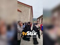 Λιδωρίκι: Δημόσια συγγνώμη του ιερέα μετ...