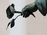 Αίγιο: Θλίψη για τον αιφνίδιo θάνατο της...