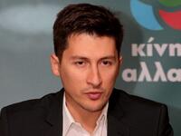 Κίνημα Αλλαγής: Καταθέτει υπογραφές ο Πα...