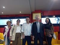 Πλήθος κόσμου στην επίσημη πρεμιέρα της ...