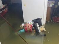 Πάτρα- Απίστευτο: Έσπασε ο αγωγός της ΔΕ...