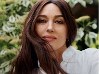 Mόνικα Μπελούτσι: «Τον αγαπώ και είμαι ε...