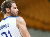 Απόλλων Πατρών: Ρεσιτάλ του Γιώργου Μπόγ...