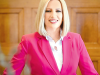 Φώφη Γεννηματά: Η άνιση μάχη της με τον ...