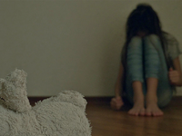 11χρονη αποκάλυψε στη δασκάλα της ότι τη...