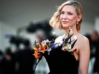 Η Κέιτ Μπλάνσετ έκανε πάλι τη διαφορά με...