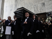 «Αντίο Μαρθούλα» - Ράγισαν καρδιές στην κηδεία της Μάρθας Καραγιάννη