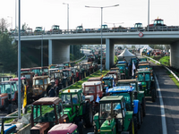 Νέα μπλόκα από τους αγρότες ως απάντηση ...