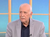 Φοίβος Παπαδάκης: Ο γιος του Γιώργου Παπ...