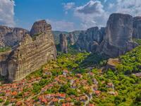 Καστράκι: Το «άγνωστο» χωριουδάκι με θέα...