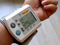 Υψηλή αρτηριακή πίεση: 3 φυσικοί τρόποι ...