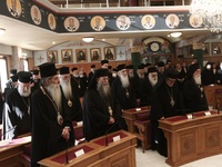 Η Ιερά Σύνοδος συνεδριάζει εκτάκτως για ...