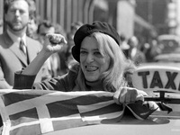 Σία Αναγνωστοπούλου: Το Ertflix πρόβαλε ...