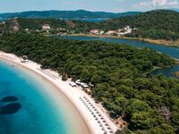 Σκιάθος: Το ελληνικό νησί που έχει ψηφισ...