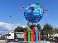 Πάτρα: Τι συμβολίζουν οι κατασκευές για ...