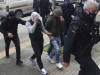 Φίλος Άλκη: Μάς κάρφωναν, τον άκουγα να ...