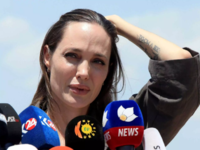 Πόλεμος στην Ουκρανία: Η Αντζελίνα Τζολί...