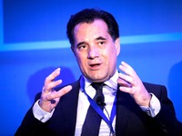 Ειρωνείες Γεωργιάδη κατά της οικογένειας...