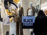 Στο ρυθμό της «μαύρης Παρασκευής» οι Πατ...