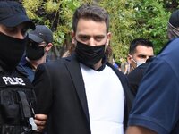 Γλυκά Νερά: Τι ισχυρίζεται ο Μένιος Φουρ...