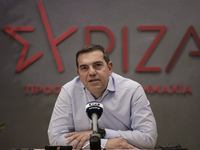 Αλέξης Τσίπρας: «Ο ιός δεν αστειεύεται κ...