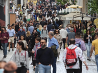 Έκτακτη ενίσχυση για το Πάσχα έως 250 ευ...