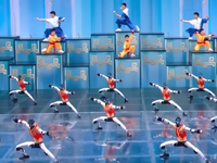 Ανθρωποειδή ρομπότ έκλεψαν την παράσταση...