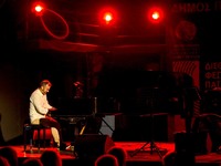 Πάτρα: Kόσμος στη φετινή πρεμιέρα της εν...