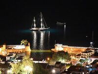 Μαγικές εικόνες από την καλοκαιρινή γεμά...