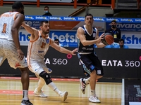 Πήρε το... θρίλερ και επέστρεψε στις νίκ...