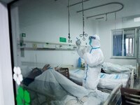 Χαραμάδα ελπίδας από τον καθηγητή Μαγιορ...