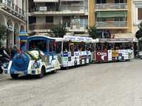 Πάτρα: Το Χριστουγεννιάτικο Τρενάκι φέρν...