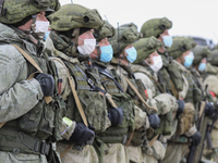 Ουκρανία: Προσφέρει αμνηστία και χρήματα...