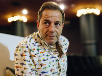 Σφίγγει ο κλοιός γύρω από τον Λιγνάδη- Π...