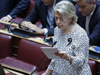 ΣΥΡΙΖΑ: Παραιτήθηκε η Ακρίτα - Δεν το δ...