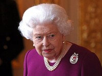Ανησυχία για τη Ελισάβετ στη Βρετανία: Ε...