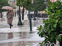 Καιρός: Καταιγίδες και βροχές τις επόμεν...