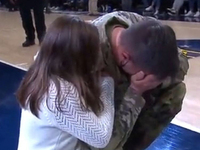 NBA: Τρομερή στιγμή με Αμερικανό στρατιώ...