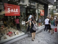 Νοέμβριος με φθινοπωρινές εκπτώσεις, Bla...