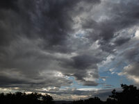 Κακοκαιρία Bogdan LIVE: Κεραυνούς και κα...