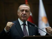 Ερντογάν σε νέο σόου: Τα έβαλε με την αν...