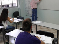 Ανοιχτά φροντιστήρια Κυριακές και αργίες...