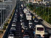 Αυξημένη η κίνηση στην Πατρών-Αθηνών - Σ...