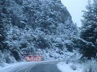 Στον "πάγο" τα Καλάβρυτα, χιόν...