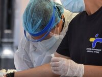 Κορωνοϊός: 3.270 νέα κρούσματα, 236 διασ...