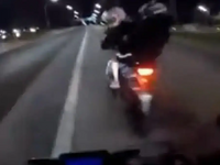 Αδιανόητη κλοπή μοτοσικλέτας σε αυτοκινη...