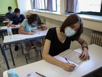 Πανελλήνιες 2021: Κατεπείγουσα αγωγή Κερ...