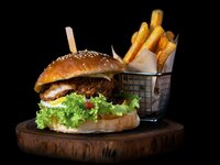 Συνταγή για μπιφτέκια με φασόλια και βρώ...