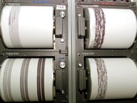 Λέκκας: Δέκα σεισμοί πριν τη δόνηση των ...